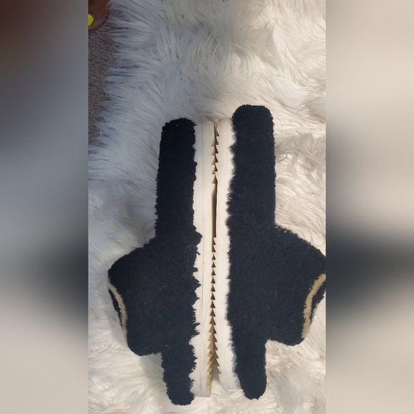 Authentic Gucci Interlocking G Eileen Teddy Shearling Slides SZ 10 - Picture 8 of 16